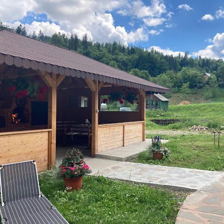 Casa Cris Hotell Durau Eksteriør bilde