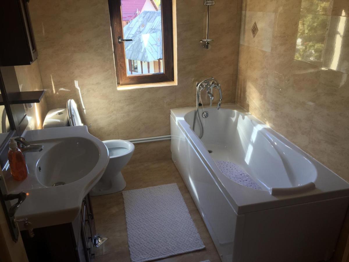 Casa Cris Hotell Durau Eksteriør bilde